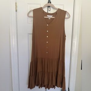 Nine West dress tan size M.